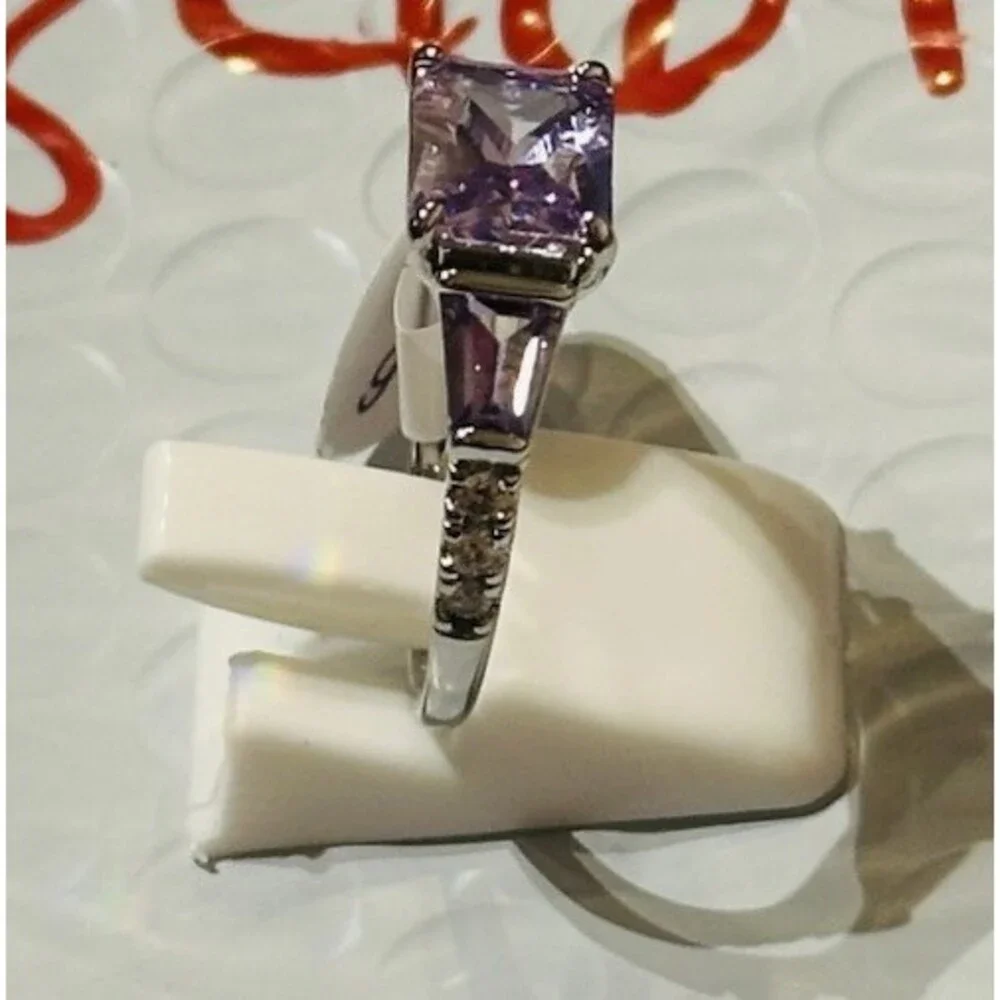 Bomb Party Ring Size 9 Purple Lavender Emerald Cut CZ Rhodium Plated NWT